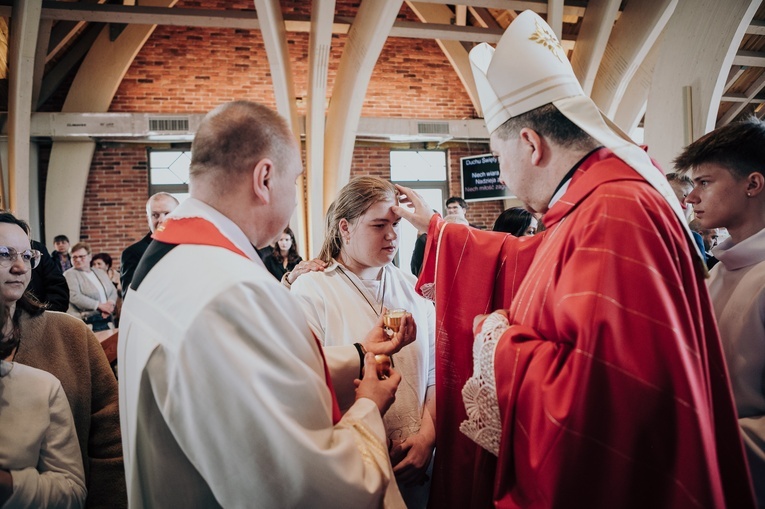 Bierzmowanie osób z niepełnosprawnością w Skierniewicach