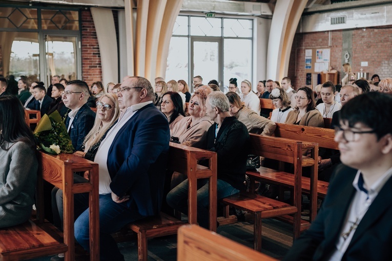 Bierzmowanie osób z niepełnosprawnością w Skierniewicach