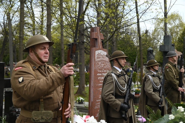 Obchody 15 rocznicy śmierci o. Adama Studzińskiego (1911-2008) cz. 1