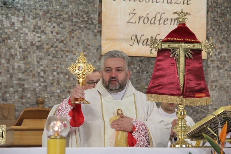 Kamionka Wielka. Wprowadzenie relikwii św. Faustyny