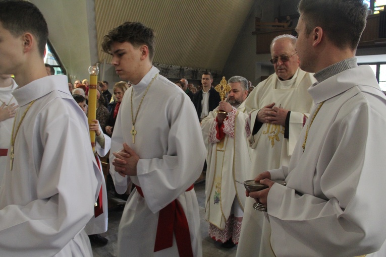 Kamionka Wielka. Wprowadzenie relikwii św. Faustyny