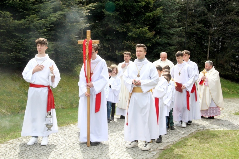 Kamionka Wielka. Wprowadzenie relikwii św. Faustyny