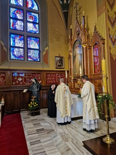 Odebranie i wprowadzenie relikwii św. Faustyny do kościoła św. Michała Archanioła w Bystrzycy Kłodzkiej