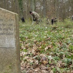 Sprzątanie cmentarza w Jankowie