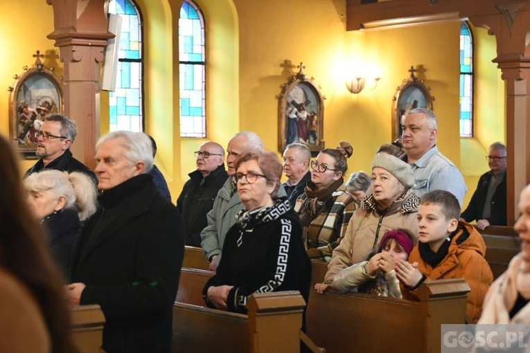 Wężyska. Modlitwa hodowców gołębi na rozpoczęcie sezonu