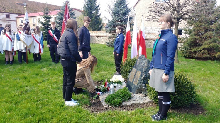 Oleszna. Uczcili ofiary Katynia i Smoleńska