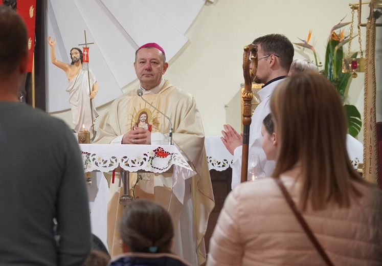 Bp Piotr Wawrzynek we Wrocławiu-Pawłowicach