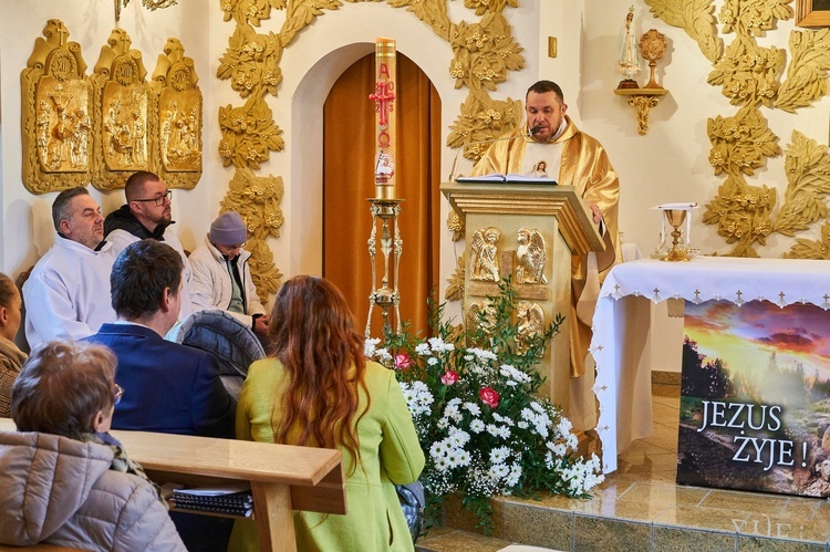 Świerki. Odpust w kościele filialnym Miłosierdzia Bożego i św. Jana Pawła II
