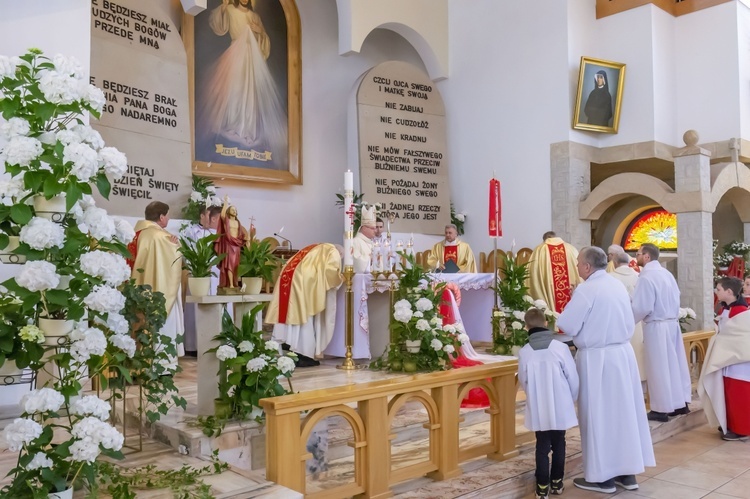 Msza św. odpustowa w parafii Miłosierdzia Bożego w Kudowie-Zdroju