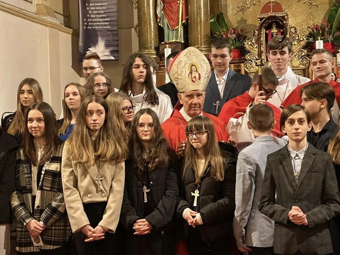 Świebodzice. Bierzmowanie u świętych ap. Piotra i Pawła