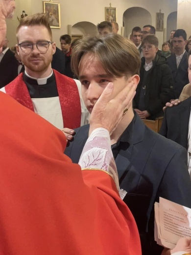 Świebodzice. Bierzmowanie u świętych ap. Piotra i Pawła