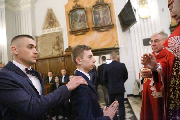 Bierzmowanie u św. Mateusza 