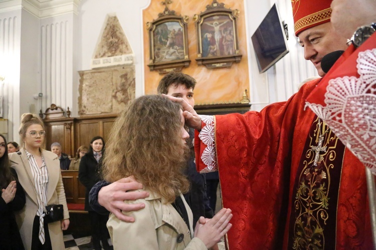 Bierzmowanie u św. Mateusza 