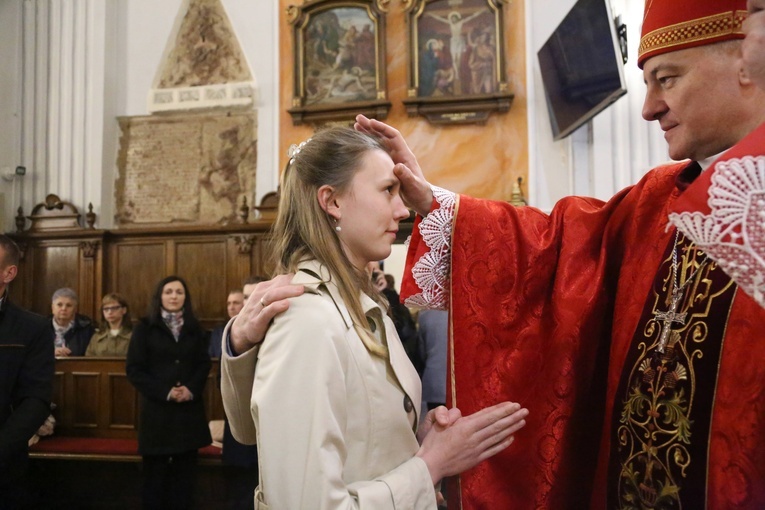 Bierzmowanie u św. Mateusza 