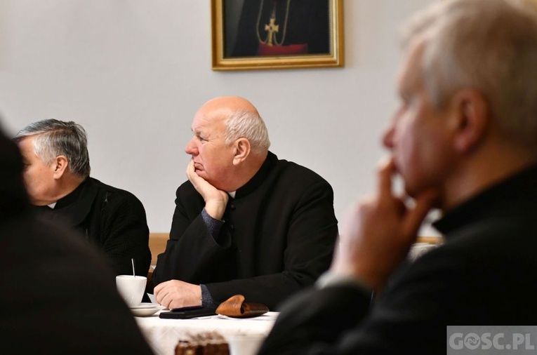 Spotkanie rady kapłańskiej w Paradyżu