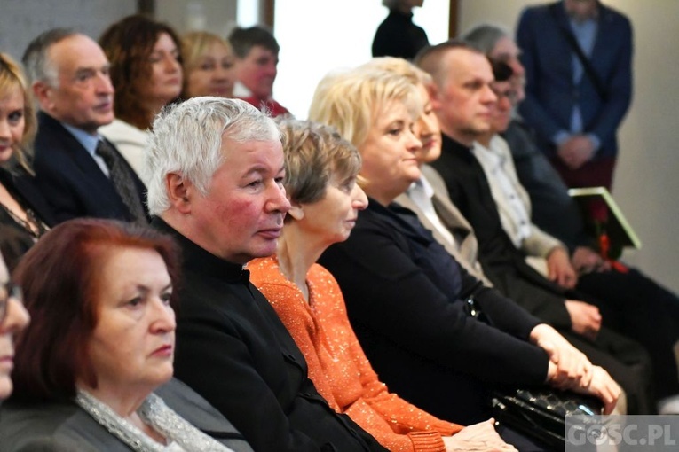 Statuetki "Człowiek Człowiekowi" wręczone