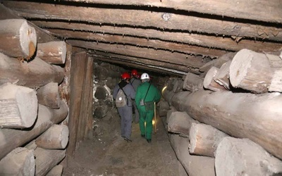 Wieliczka. Szlakiem górników w ciemnościach