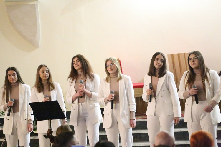 Koncert uwielbienia w Miłosierdziu