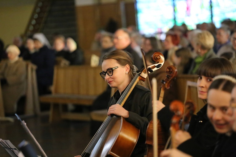 Koncert uwielbienia w Miłosierdziu