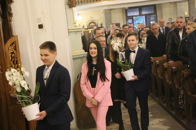 Bierzmowanie w Rzezawie