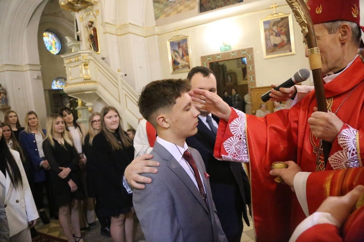 Bierzmowanie w Rzezawie