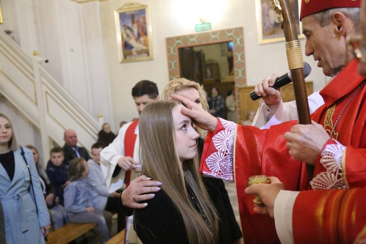 Bierzmowanie w Rzezawie