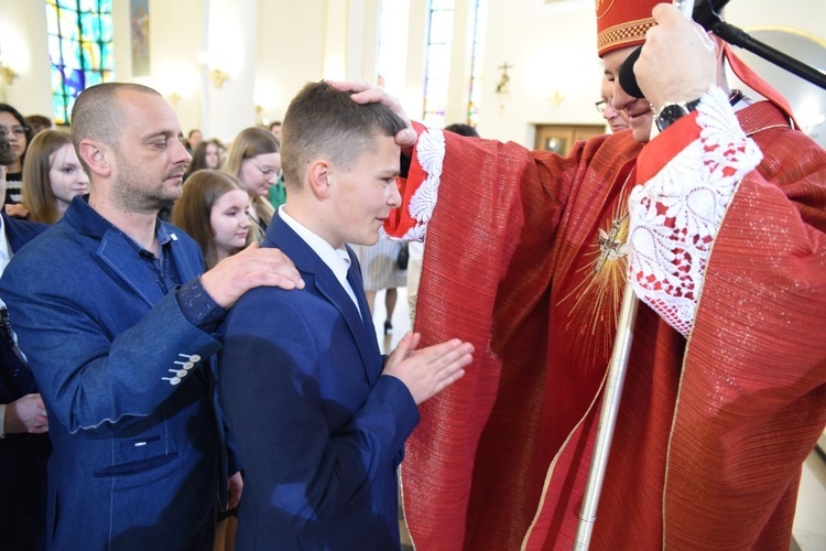 Bierzmowanie w par. Matki Bożej Anielskiej w Dębicy