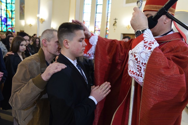 Bierzmowanie w par. Matki Bożej Anielskiej w Dębicy