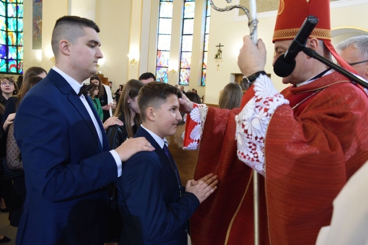 Bierzmowanie w par. Matki Bożej Anielskiej w Dębicy