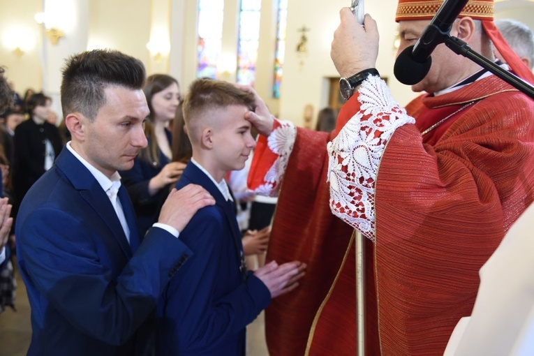 Bierzmowanie w par. Matki Bożej Anielskiej w Dębicy