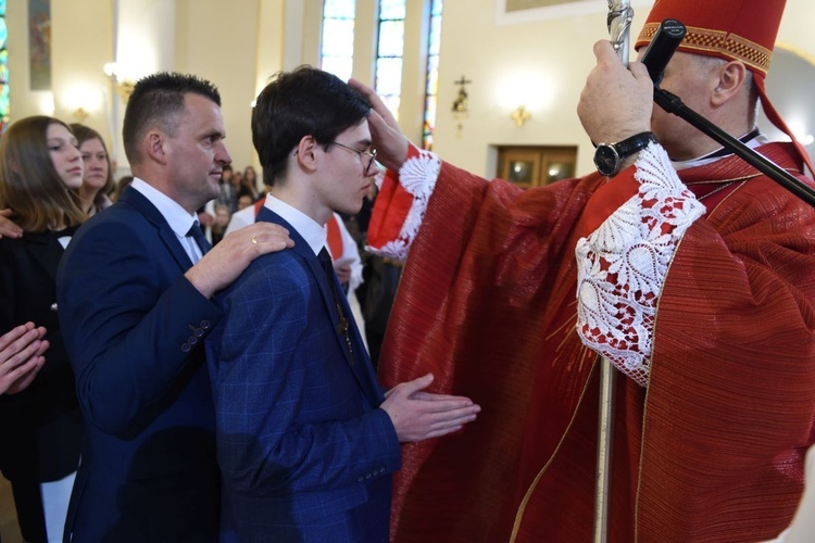 Bierzmowanie w par. Matki Bożej Anielskiej w Dębicy