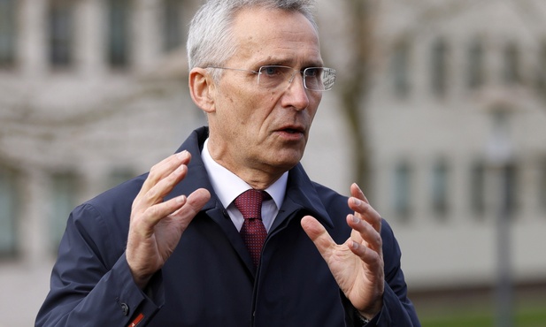 Sekretarz generalny NATO: wierzymy, że Ukraina jest w stanie odzyskać swe terytoria