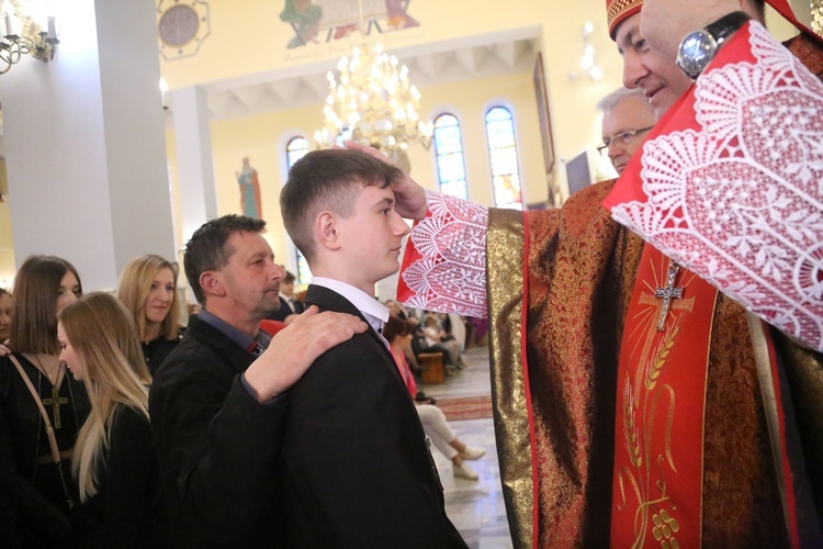 Bierzmowanie w Dębicy-Latoszynie