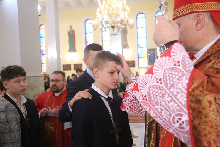 Bierzmowanie w Dębicy-Latoszynie