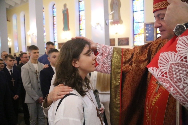 Bierzmowanie w Dębicy-Latoszynie