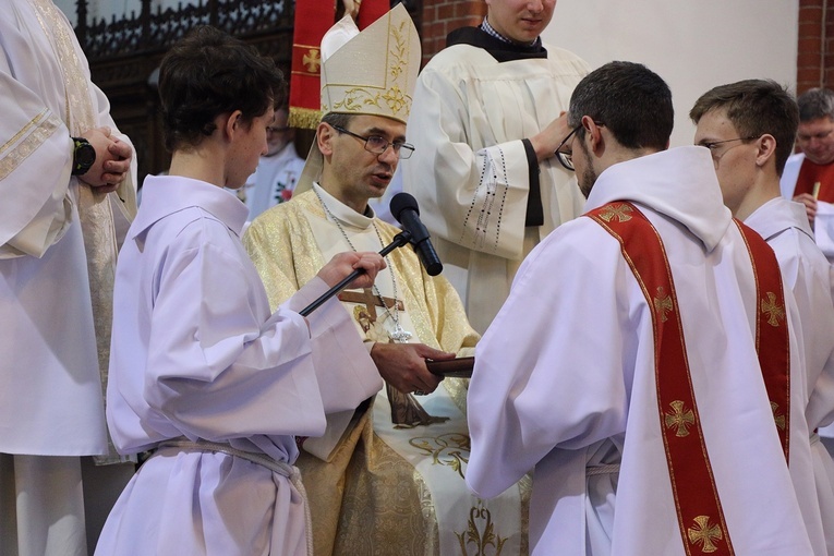 Święcenia diakonatu u franciszkanów we Wrocławiu 2023