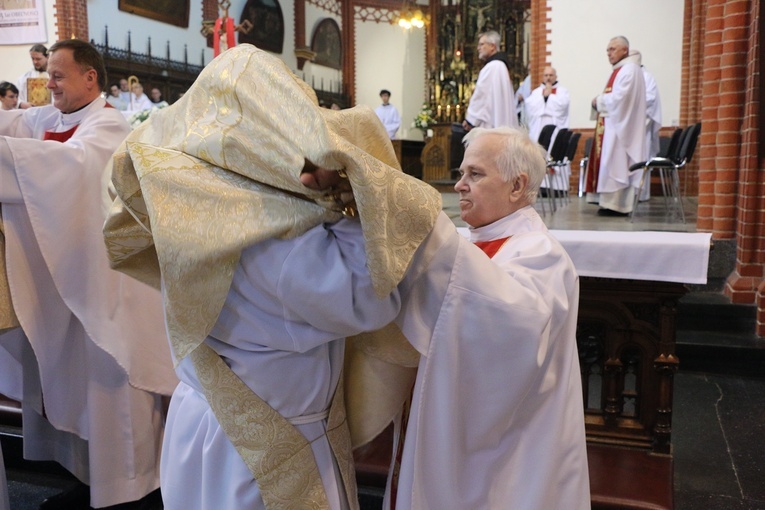 Święcenia diakonatu u franciszkanów we Wrocławiu 2023