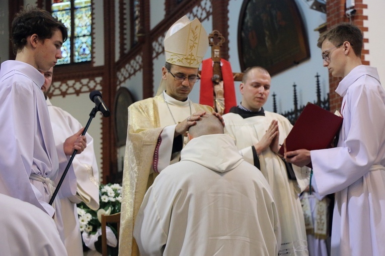 Święcenia diakonatu u franciszkanów we Wrocławiu 2023