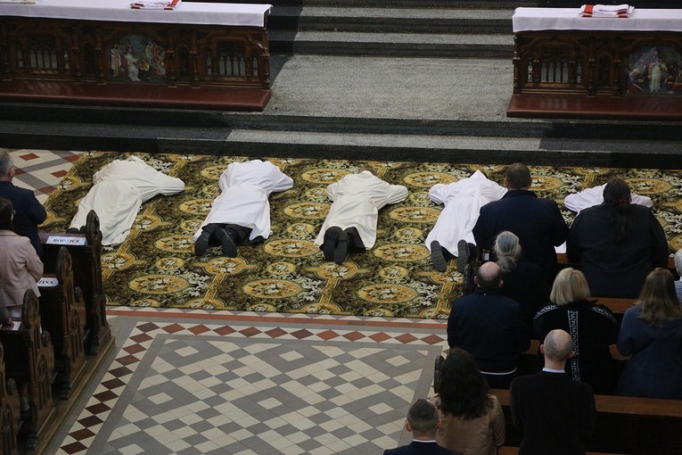 Święcenia diakonatu u franciszkanów we Wrocławiu 2023