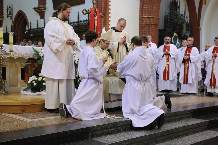 Święcenia diakonatu u franciszkanów we Wrocławiu 2023