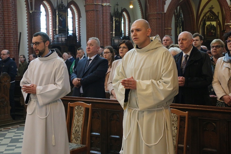 Święcenia diakonatu u franciszkanów we Wrocławiu 2023