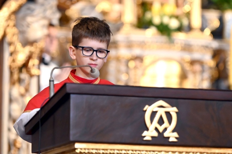 Promocja ceremoniarzy i lektorów w świdnickiej katedrze 