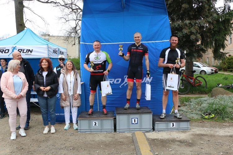 6. Henrykowski Maraton Rowerowy - Mistrzostwa Polski Księży MTB