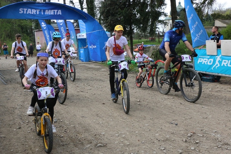 6. Henrykowski Maraton Rowerowy - Mistrzostwa Polski Księży MTB