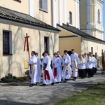 Poświęcenie ołtarza w Majdanie Królewskim