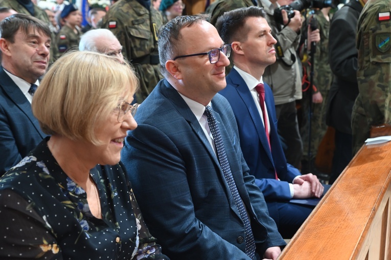 Odsłonięcie pomnika Dla Ciebie, Polsko
