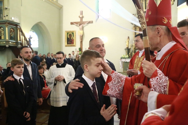 Bierzmowanie w Pleśnej