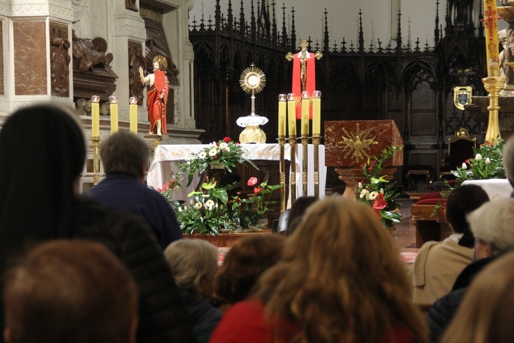 Forum "Eucharystia - miłująca Obecność" w Tarnowie