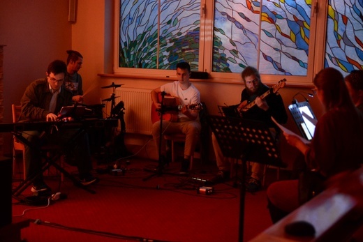 Wielkanocne Spotkanie Młodych - część 2