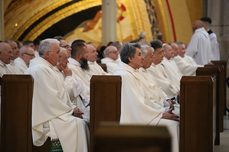 Obchody jubileuszu przyjęcia sakry biskupiej kard. Stanisława Dziwisza